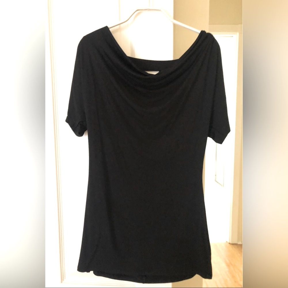 White House Black Market Women’s Black Criss Cross Top Size XS NWT $88.00
